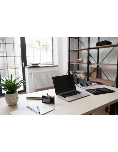 D-Link DMS-105 No administrado L2 2.5G Ethernet (100 1000 2500) Negro