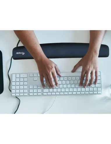 Equip Keyboard Wrist Rest descansa muñecas Espuma de memoria Negro