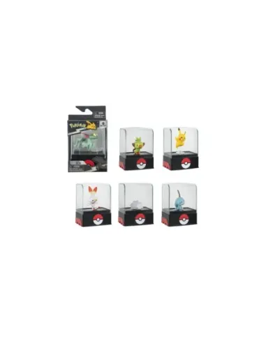 Figura pokemon con vitrina