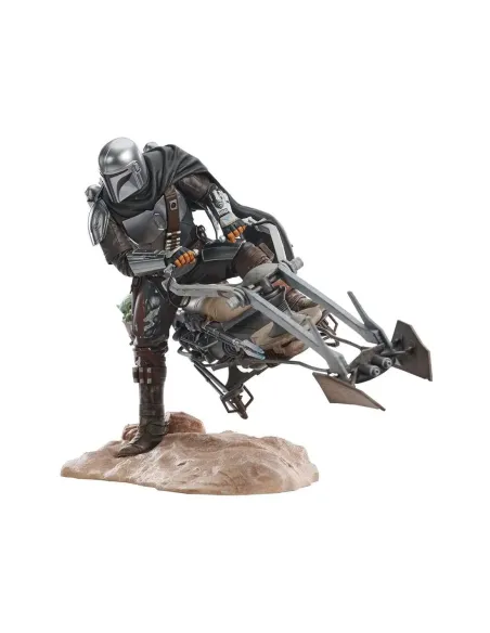 Figura diamond collection star wars: the mandalorian premier collection din djarin en moto speeder 23cm