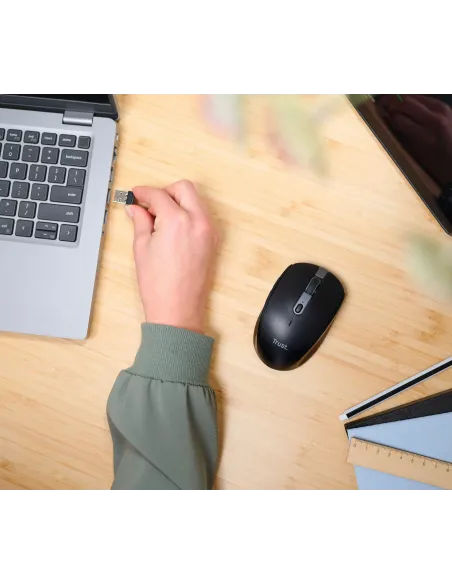 Trust Ozaa ratón Oficina mano derecha RF Wireless + Bluetooth Óptico 3200 DPI