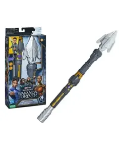 Replica hasbro lanza black panther electronica