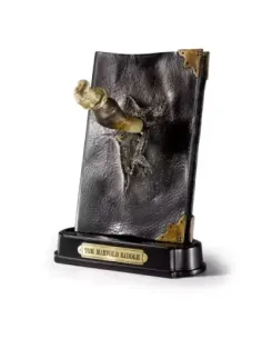 Réplica the noble collection harry potter diario tom riddle con colmillo de basilisco