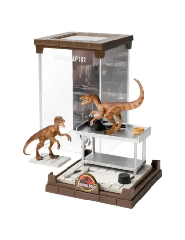 Figura the noble collection jurassic park velociraptor bendyfig diorama