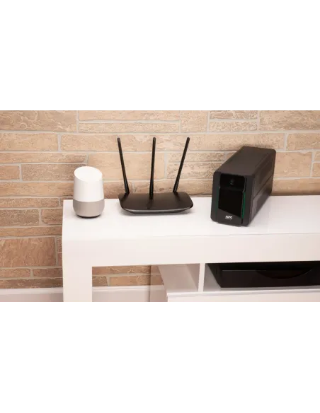 APC BX750MI sistema de alimentación ininterrumpida (UPS) Línea interactiva 0,75 kVA 410 W 4 salidas AC