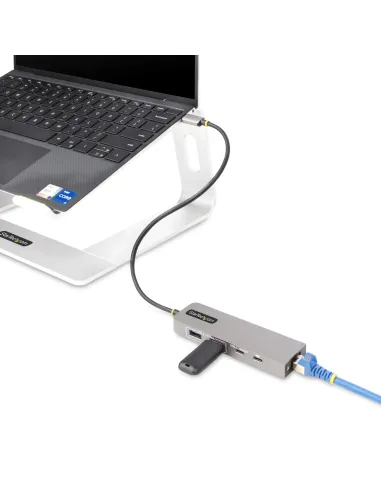 StarTech.com Hub USB-C de 3 Puertos con Red Ethernet de 2,5Gbps y Entrega de Alimentación PD de 100W de Paso - USB 3.2 10Gbps -