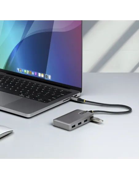 StarTech.com Hub USB de 4 Puertos USBA - USB 3.0 de 5Gbps - Alimentado por el Bus - Concentrador USB-C de 4 Puertos USB-A con