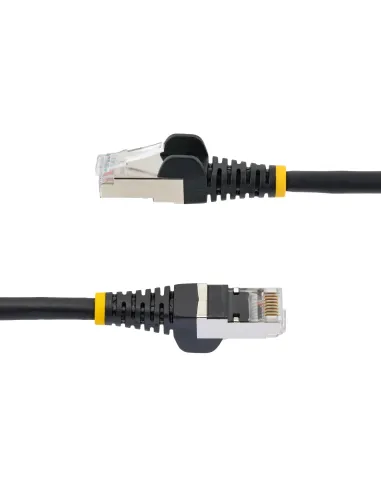 StarTech.com Cable de 0,5m de Red Ethernet CAT6a - Negro - Low Smoke Zero Halogen (LSZH) - 10GbE - 500MHz - PoE++ de 100W -