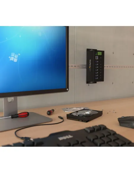 StarTech.com Hub Concentrador USB 3.0 de 7 Puertos - 5Gbps - Ladrón USB Industrial de Metal con Protección ESD y Protección de