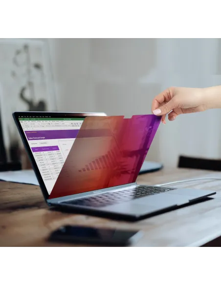 StarTech.com Filtro de Privacidad Dorado para MacBook Pro Serie M de 16in - con Privacidad Mejorada - Protector de Pantalla de