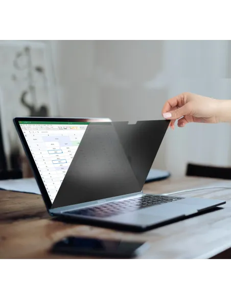 StarTech.com Filtro de Privacidad para Macbook Pro Serie M o Portátiles de 16" - Mate - Antirreflectante - Anti Luz Azul - 51%