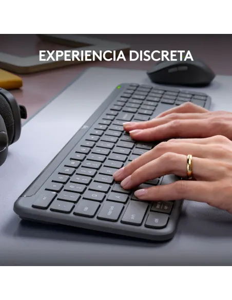 Logitech MK950 Signature Slim, teclado y ratón inalámbricos, diseño elegante, escritura y clics discretos, uso alternante de 3